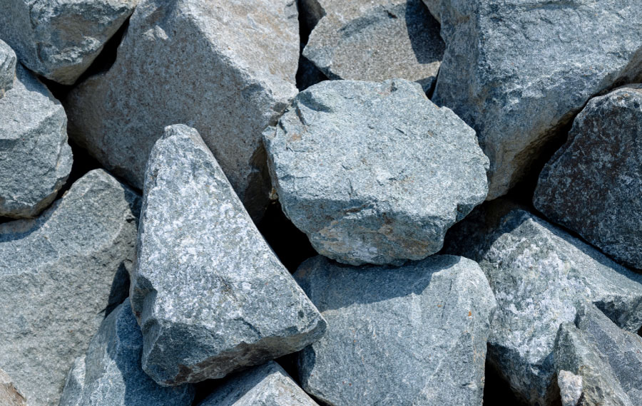 由谷石(よしたんいし) 採石場 富山県朝日町大平 糸魚川市 デイサイト Dacite 安山岩